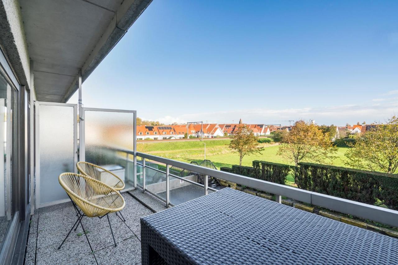La Perle Du Nord Met Meer, En Zwembad Apartamento